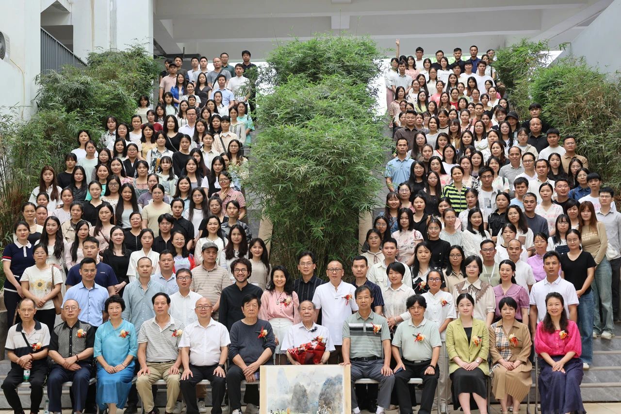 桂平市中小学美术教师水彩画专题培训活动暨大藤峡水彩画社成立仪式在我校顺利举行 丨 乐鱼游戏官方网站·(中国)官方网站